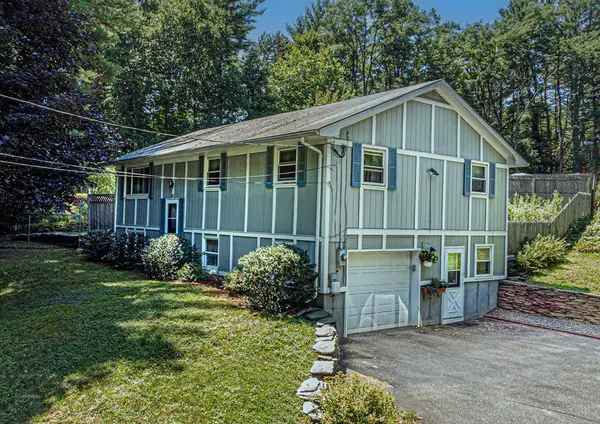 15 Clark Street, Northampton, MA 01060