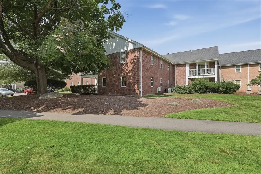 25 Jessica Dr #A, Stoughton, MA 02072 - #3
