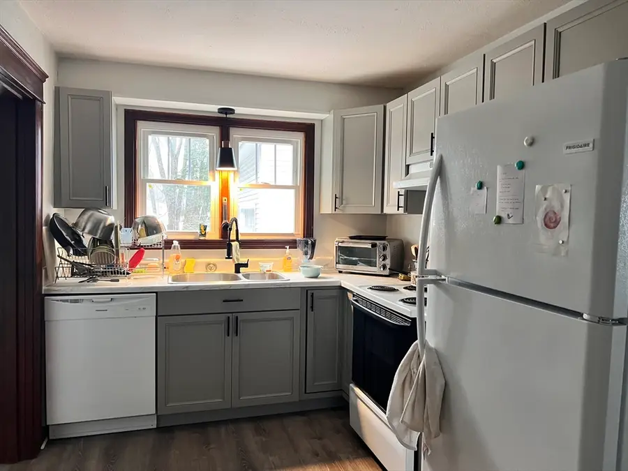 4-6 Middle St, Hadley, MA 01035 - #3
