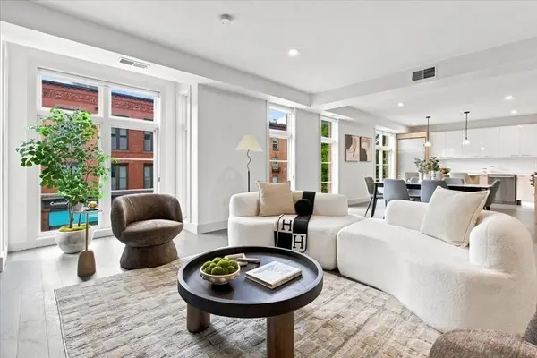 410 W Broadway #301, Boston, MA 02127