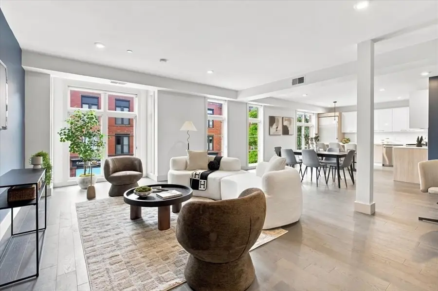 410 W Broadway #301, Boston, MA 02127 - #2