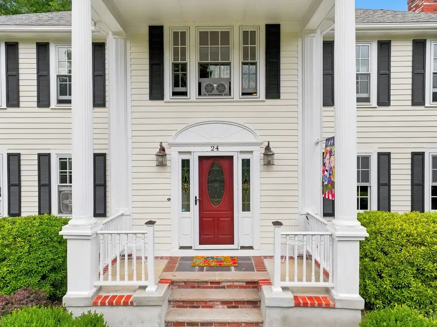 24 Crossbow Ln, North Andover, MA 01845 - #3