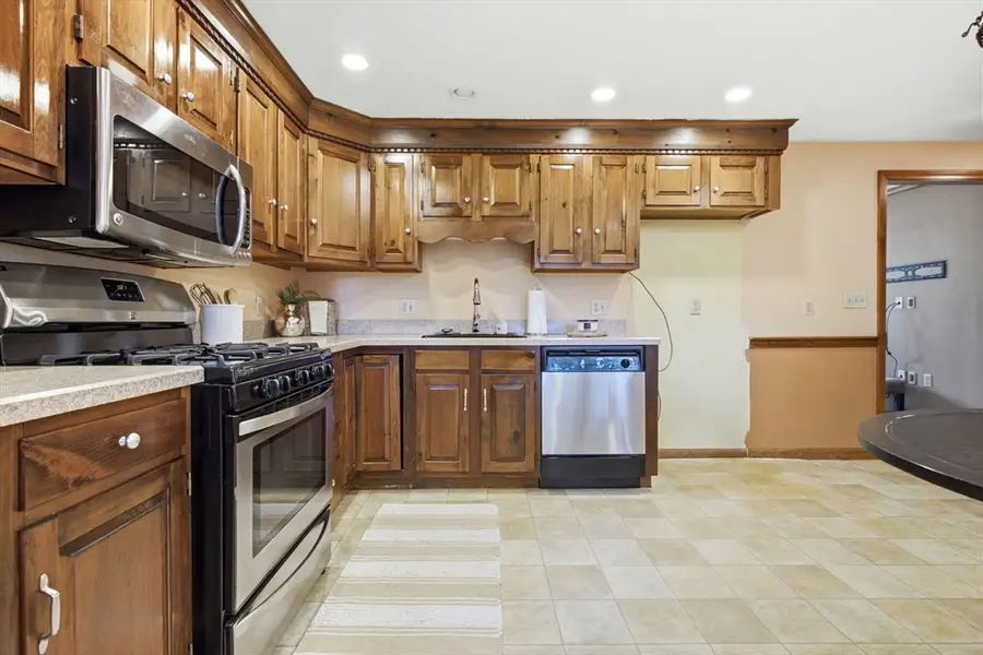 75 Cotuit St #1, North Andover, MA 01845 - #3