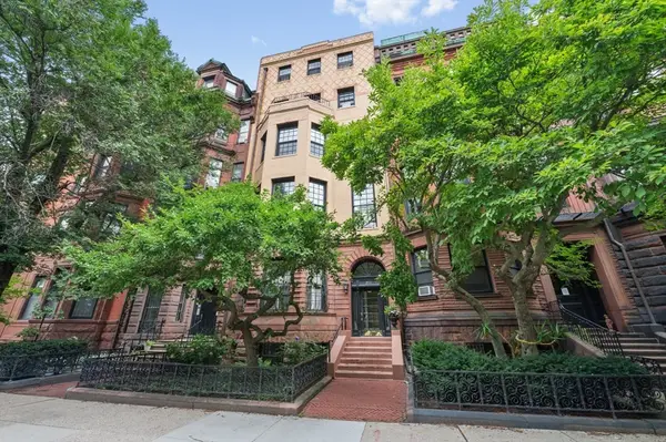 233 Commonwealth Avenue #7, Boston, MA 02116