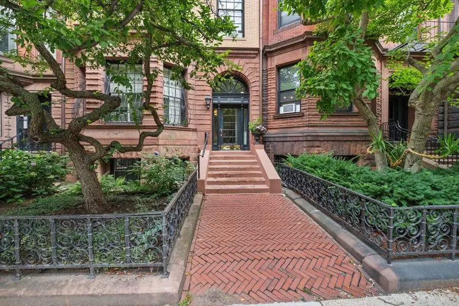 233 Commonwealth Avenue #7, Boston, MA 02116 - #2