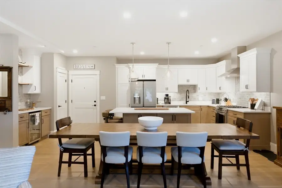 134 Court St #2, Plymouth, MA 02360 - #3