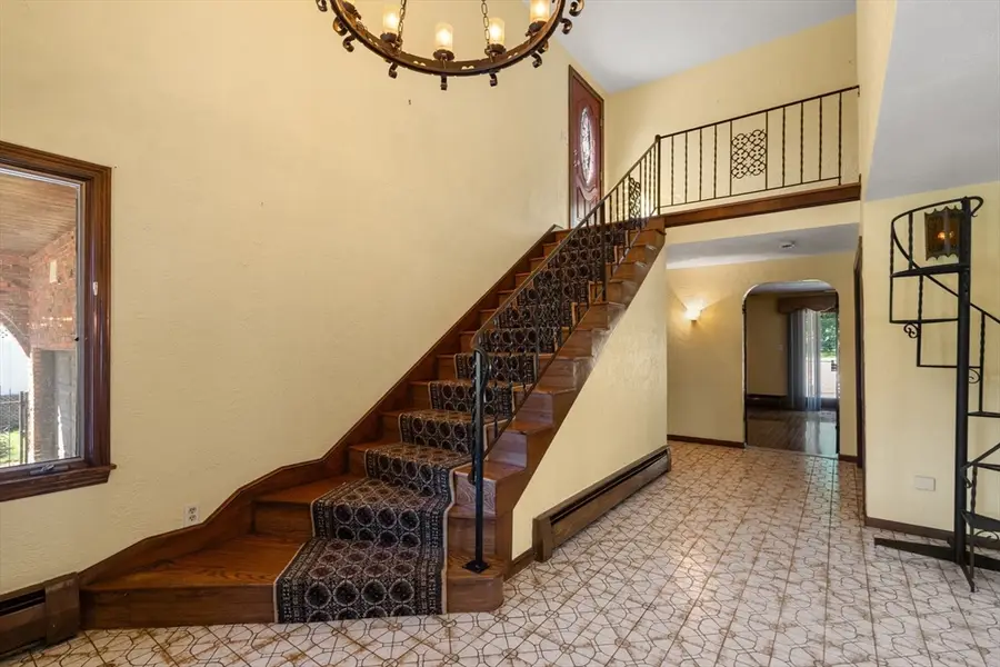 15 Cabot Road, Stoneham, MA 02180 - #3