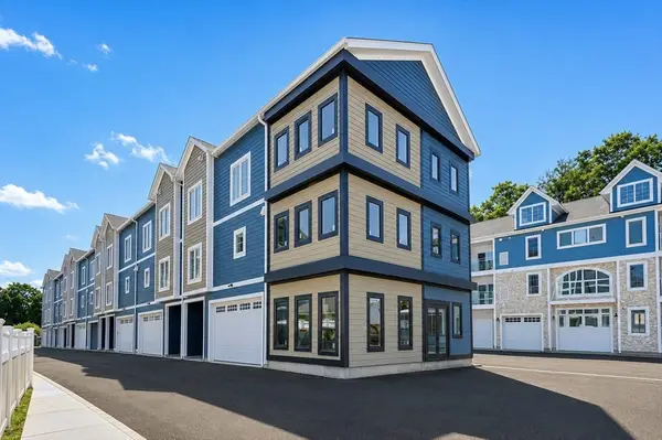 2 Nylah Crossing #2, Franklin, MA 02038