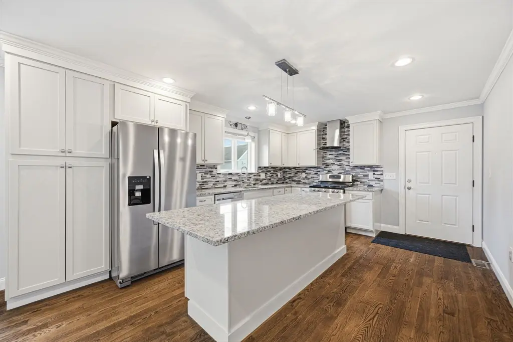305 Lynn St, Malden, MA 02148 - #1