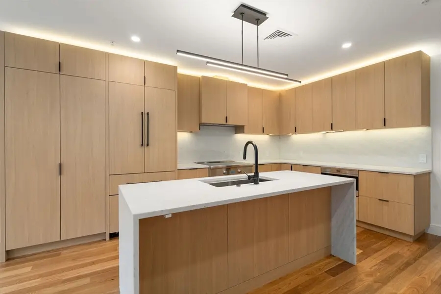 58 Kent #302, Brookline, MA 02445 - #2