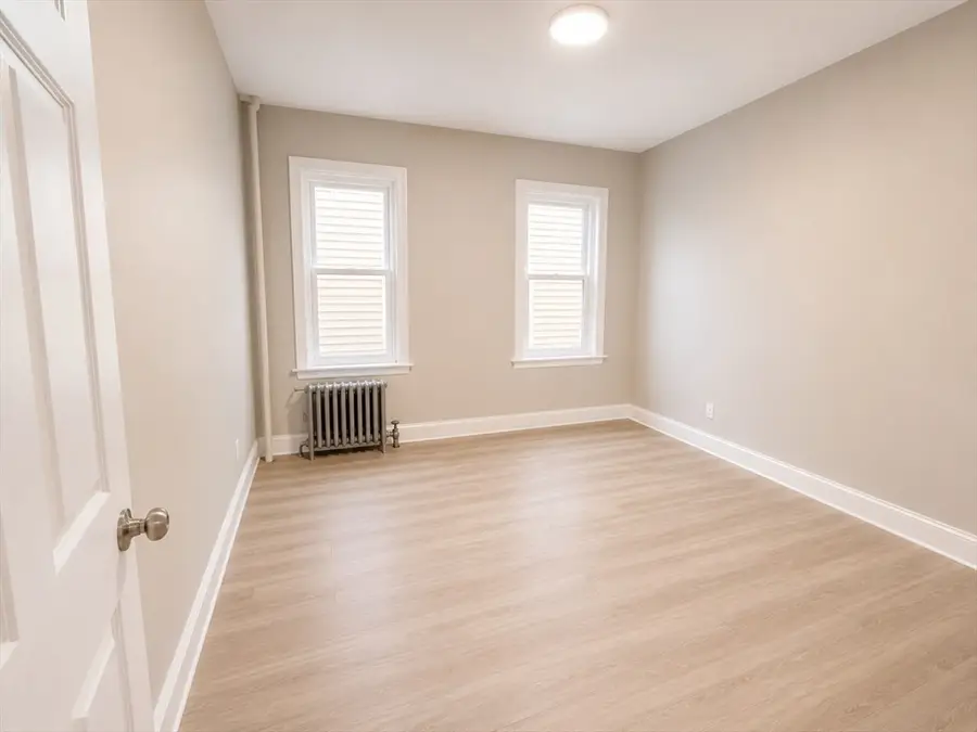 22 Fernboro St, Boston, MA 02121 - #3