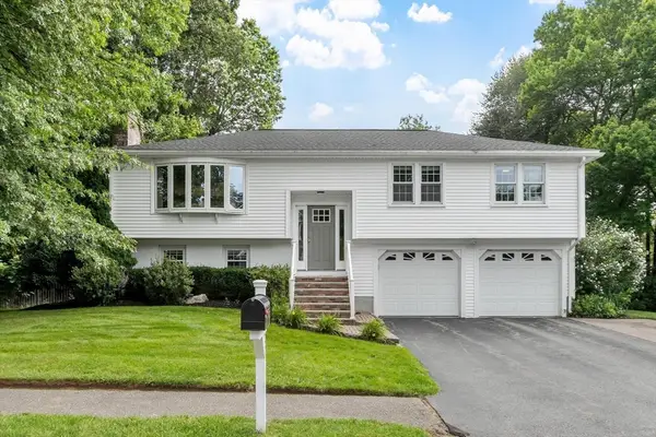 27 Hapgood Way, Shrewsbury, MA 01545
