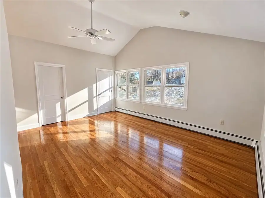 8 Grace Rd, Woburn, MA 01801 - #2