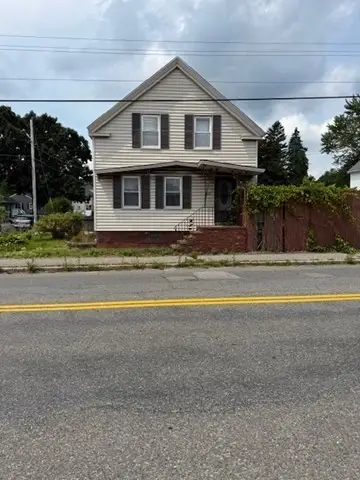 438 Riverside St, Lowell, MA 01854