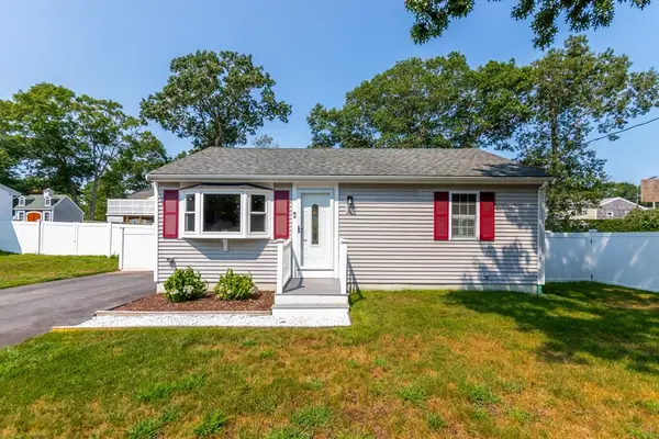 4 Standish Ave, Wareham, MA 02538