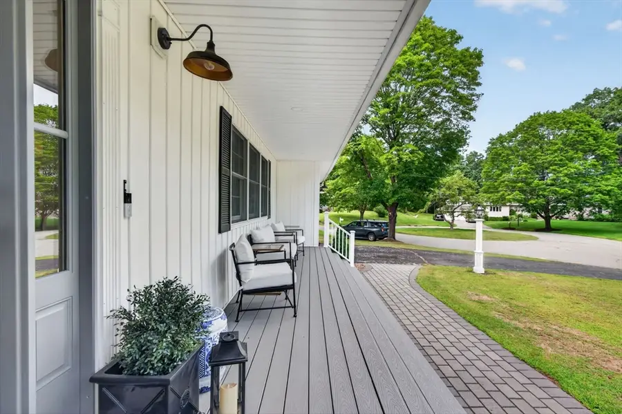 6 Hawthorne Cir, Andover, MA 01810 - #3