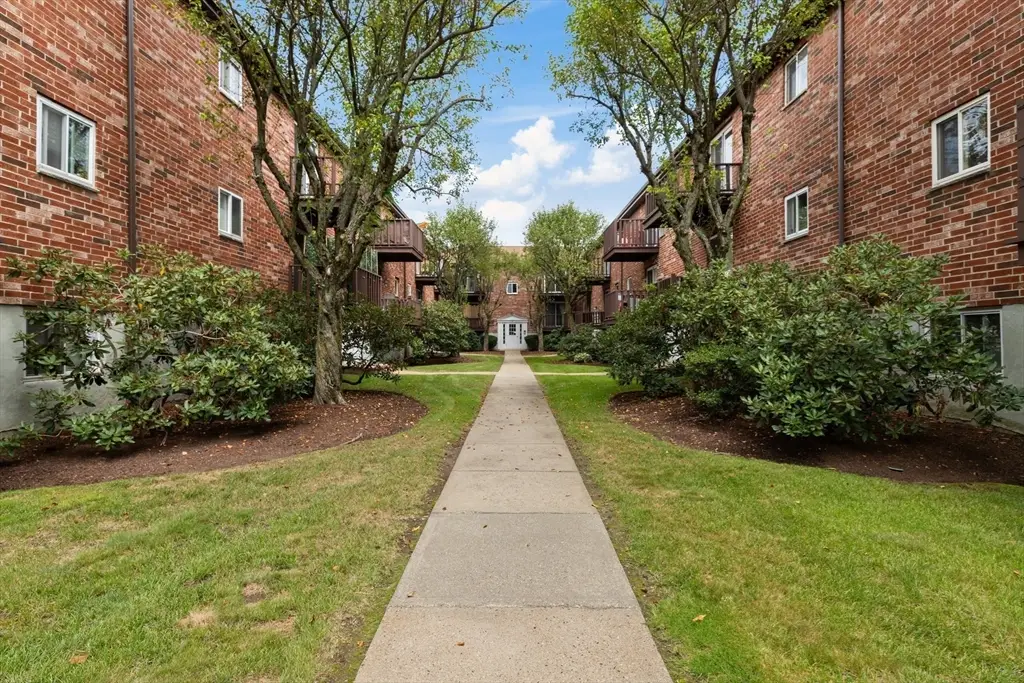 38 Westgate Rd #1, Chestnut Hill, MA 02467 - #1