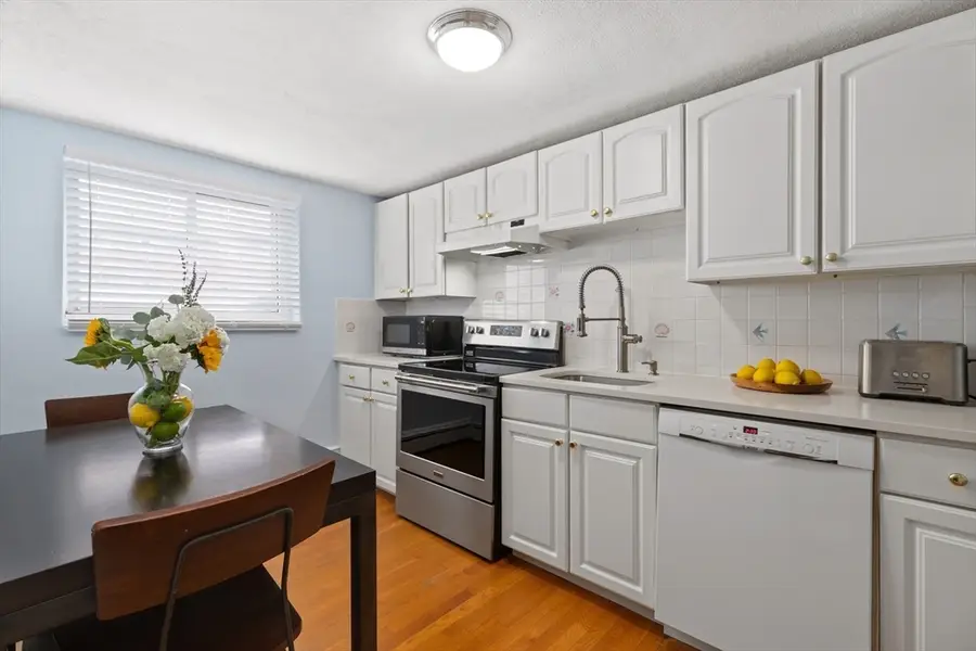 38 Westgate Rd #1, Chestnut Hill, MA 02467 - #3