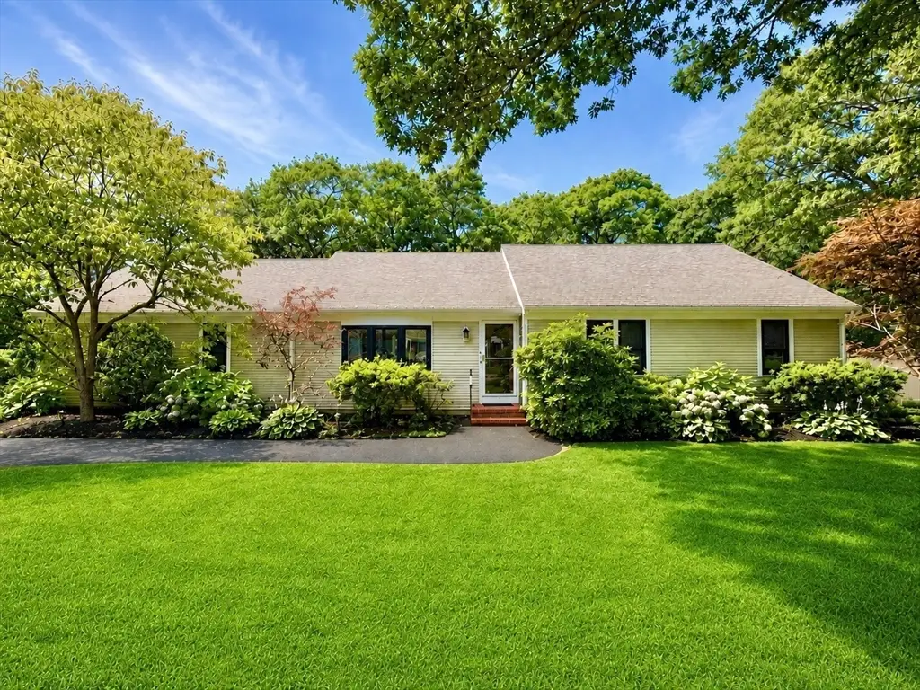 31 Childs St, Centerville, MA 02632 - #1