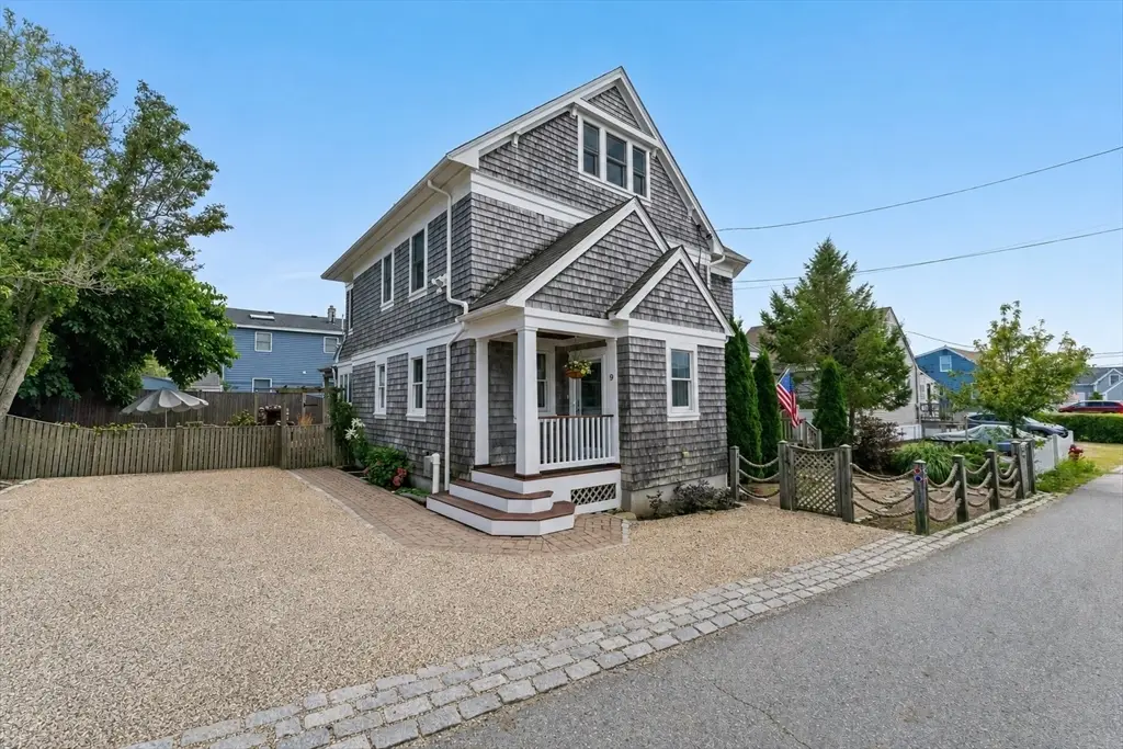 9 62nd St, Newburyport, MA 01950 - #1