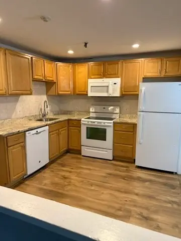 41 Spencer Rd #32G, Boxborough, MA 01719