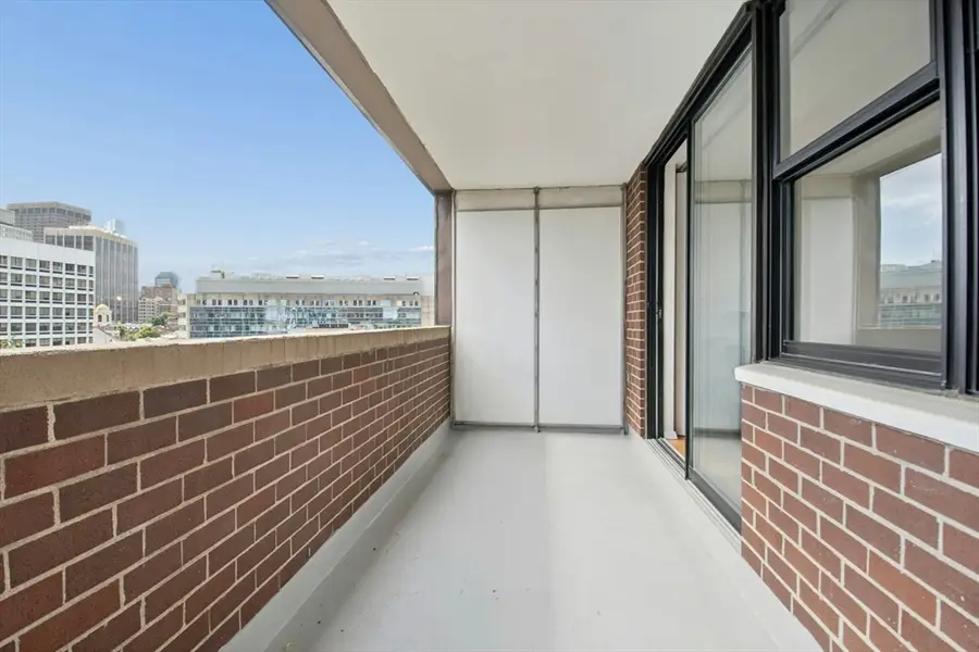 2 Hawthorne Pl #10K, Boston, MA 02114 - #3