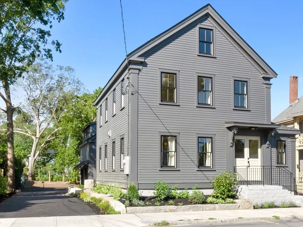 287 Merrimac St, Newburyport, MA 01950 - #1