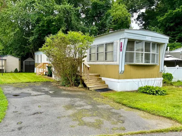 229 Miller St #F4, Ludlow, MA 01056