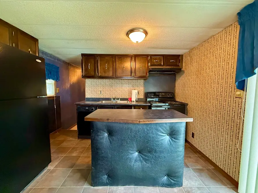 229 Miller St #F4, Ludlow, MA 01056 - #3