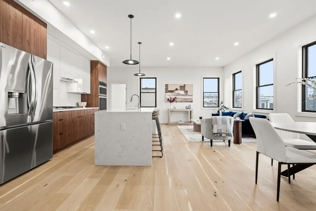 47 Condor #PH3, Boston, MA 02128 - #1