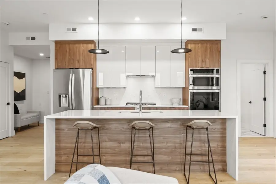 47 Condor #PH3, Boston, MA 02128 - #2