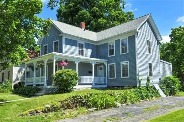 31 Grafton St, Shrewsbury, MA 01545
