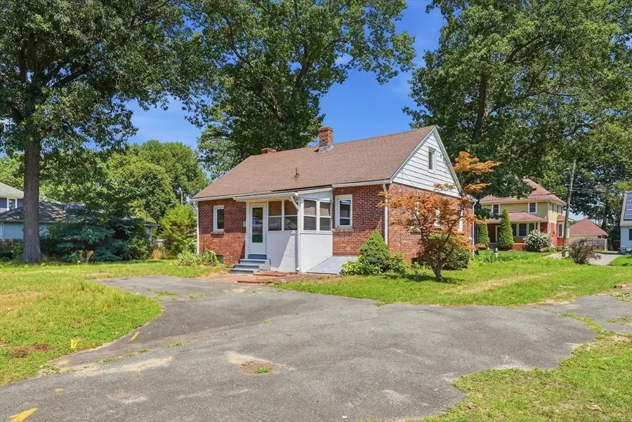 78 Wollaston St, Springfield, MA 01119 - #2