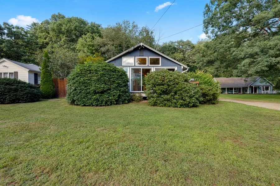 8 Shore Dr., Holland, MA 01521 - #2