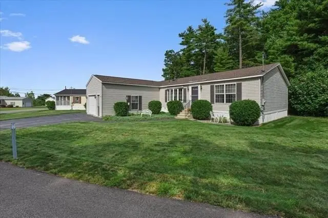 8 Stonegate Ln, Hampstead, NH 03841 - #2