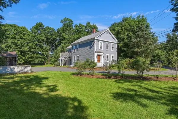 229-261 Belchertown Rd, Amherst, MA 01002