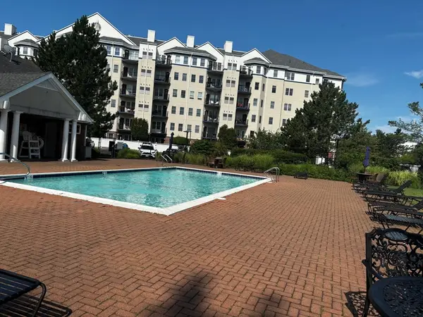 10 Seaport Dr #2515, Quincy, MA 02171