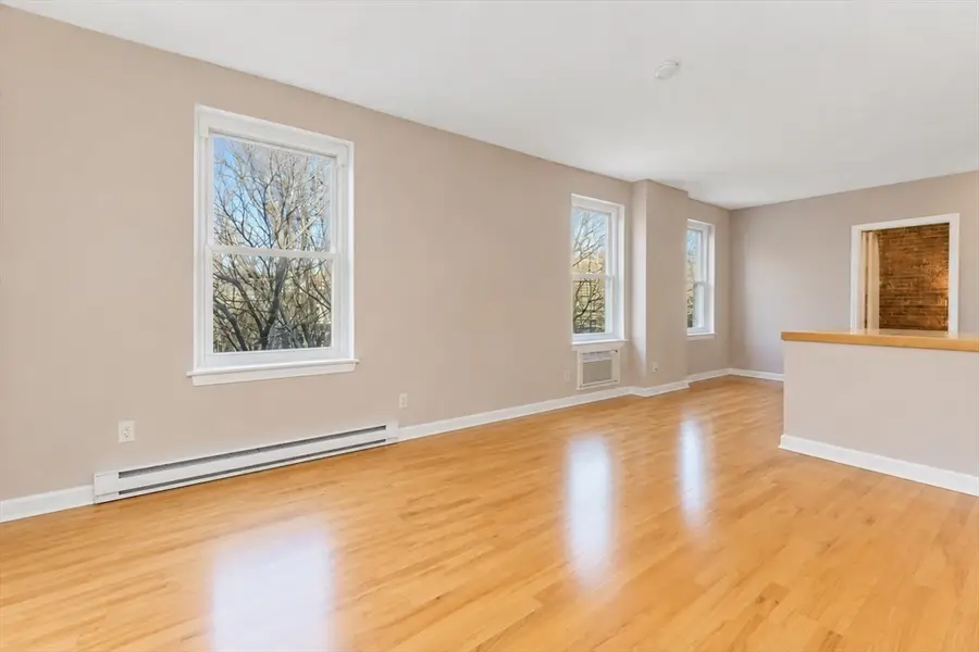 32 Fleet St #7, Boston, MA 02113 - #2