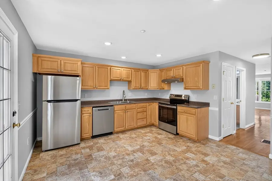 5 Chandler Ct #A, Hudson, NH 03051 - #2