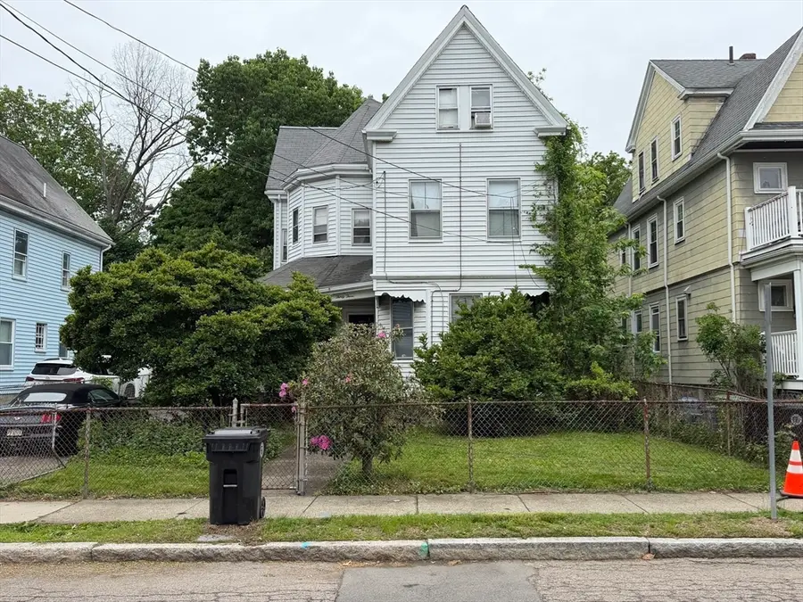 33 Melendy Ave, Watertown, MA 02472 - #2