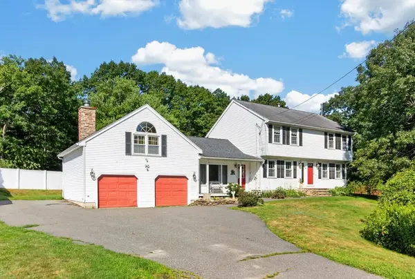 6 Paddock Lane, Dracut, MA 01826