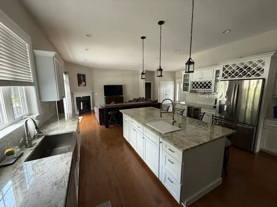 14 Stone Ridge Dr, Seekonk, MA 02771 - #3