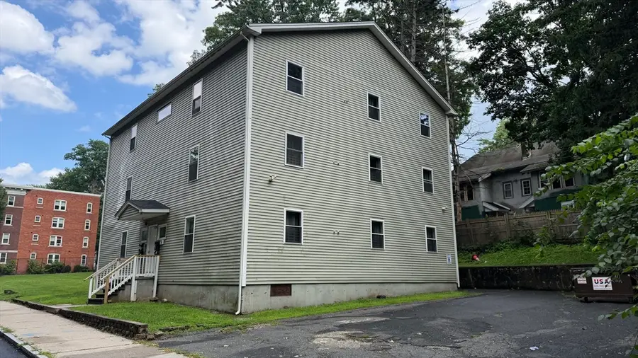 174 Locust St, Springfield, MA 01108 - #2