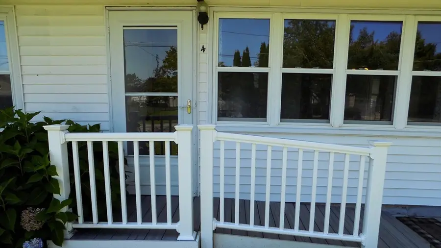 4 South Richard St, Milford, MA 01757 - #2
