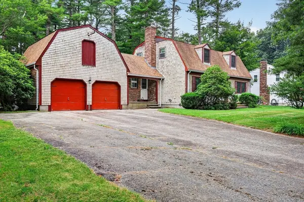 63 Forge Rd, Freetown, MA 02702