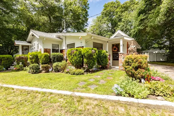 19 Carver St, Whitman, MA 02382