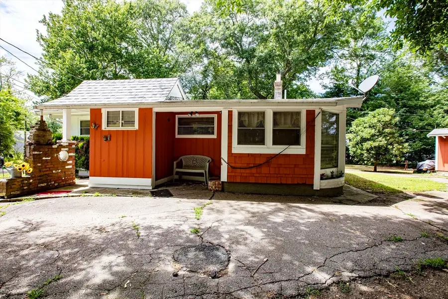19 Carver St, Whitman, MA 02382 - #3