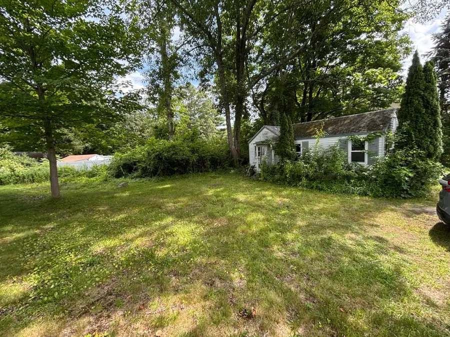 42 Olive St, Ashland, MA 01721 - #2