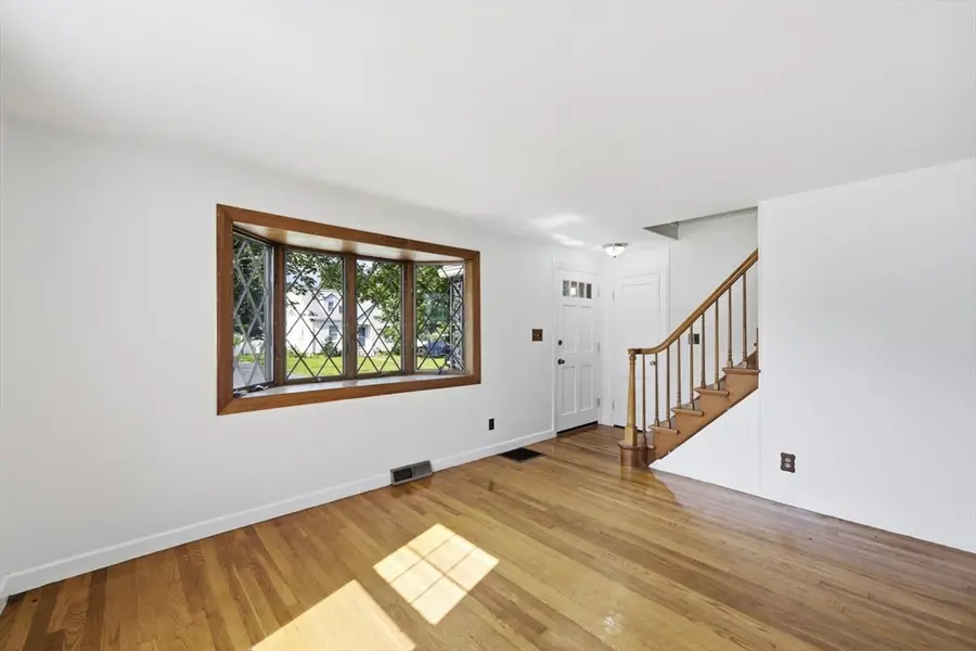 22 Dartmouth St, South Hadley, MA 01075 - #2