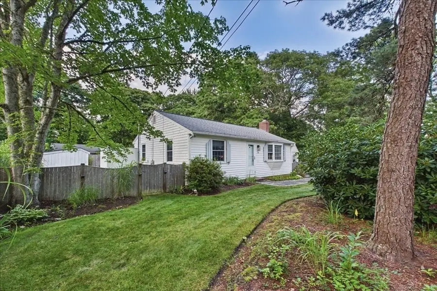 16 Liberty Ln, West Yarmouth, MA 02673 - #2